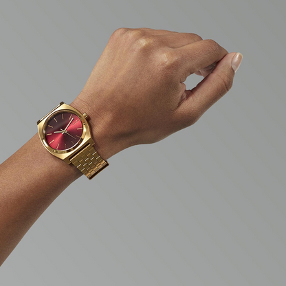 NIXON red/gold 30