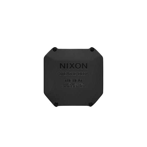 NIXON nan 4