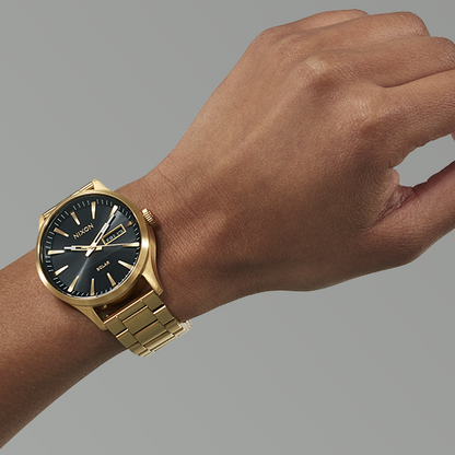 NIXON black 10
