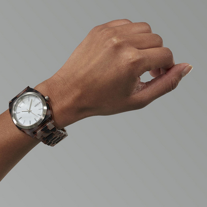 NIXON white 10