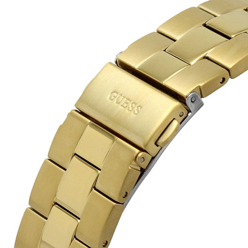 GUESS nan 4