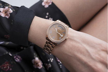 GUESS gold 7