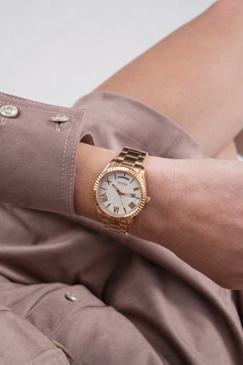 GUESS copper 10