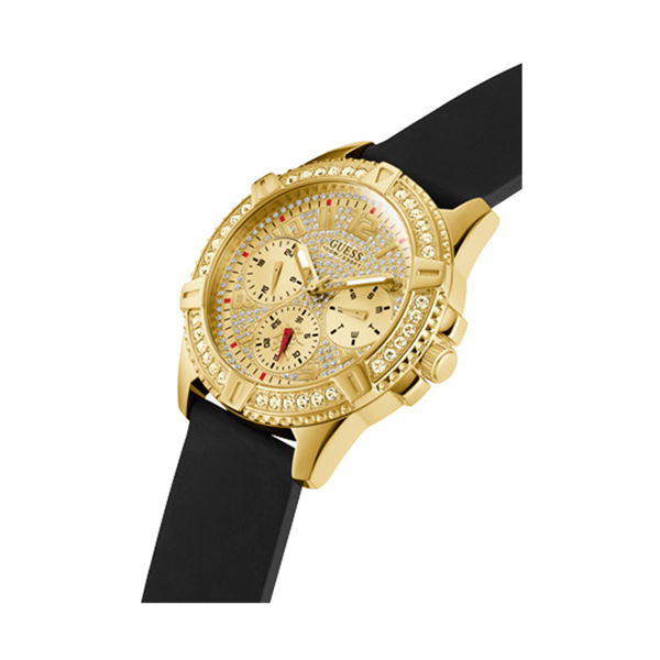 GUESS nan 4
