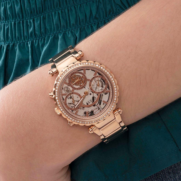 GUESS copper 10