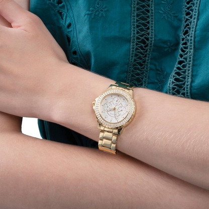 GUESS white 10