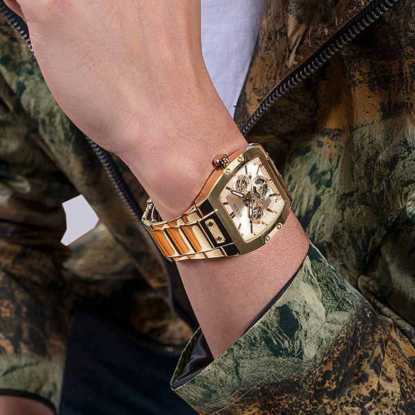 GUESS gold 9