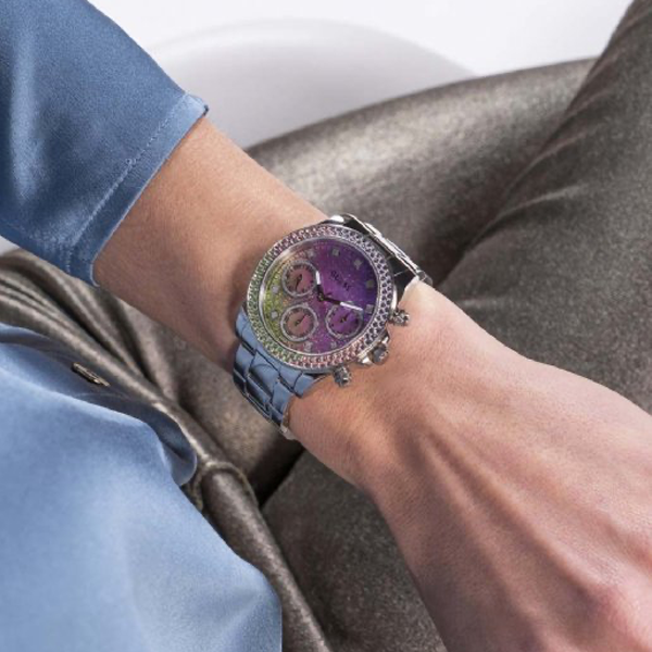 GUESS colorful 4