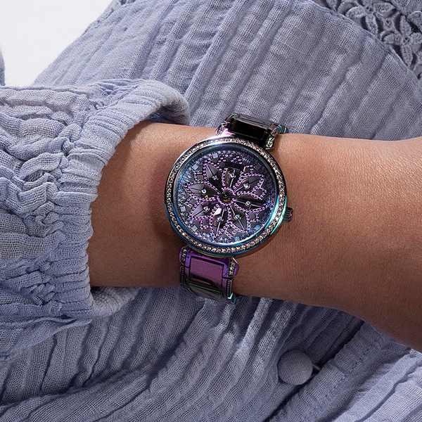 GUESS colorful 9