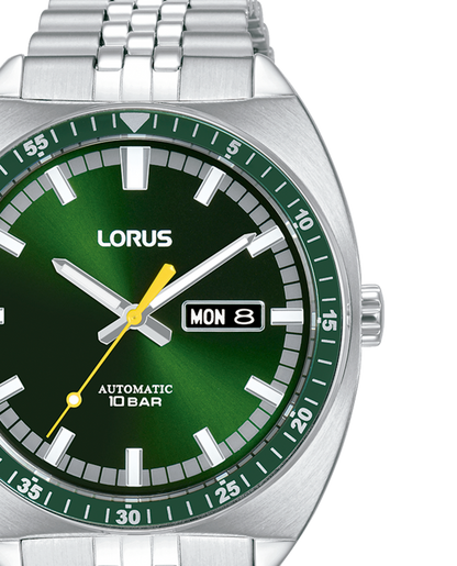 LORUS green 6