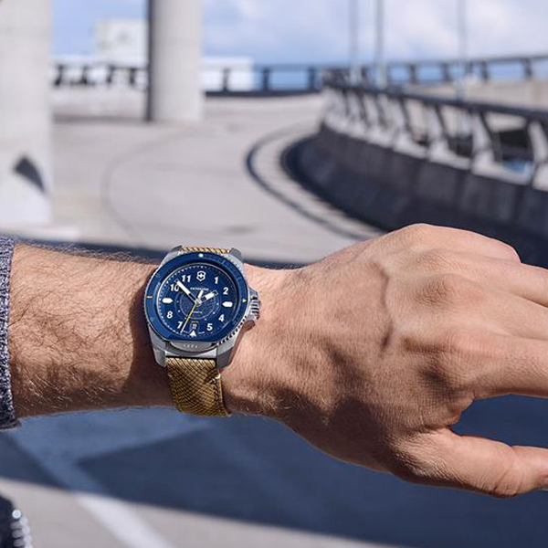 VICTORINOX nan 4