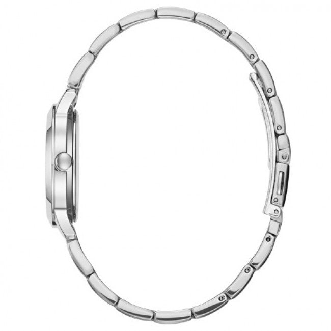 GUESS nan 4
